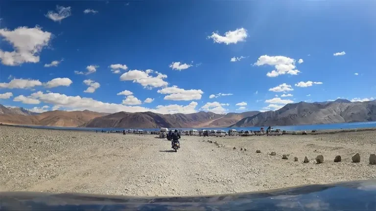 reach from leh to pangong lake