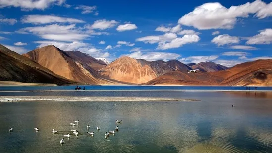 stay overnight at pangong lake